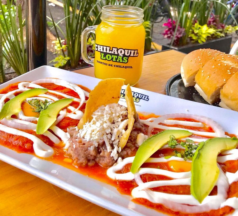 Huevos rancheros chilaquilotas